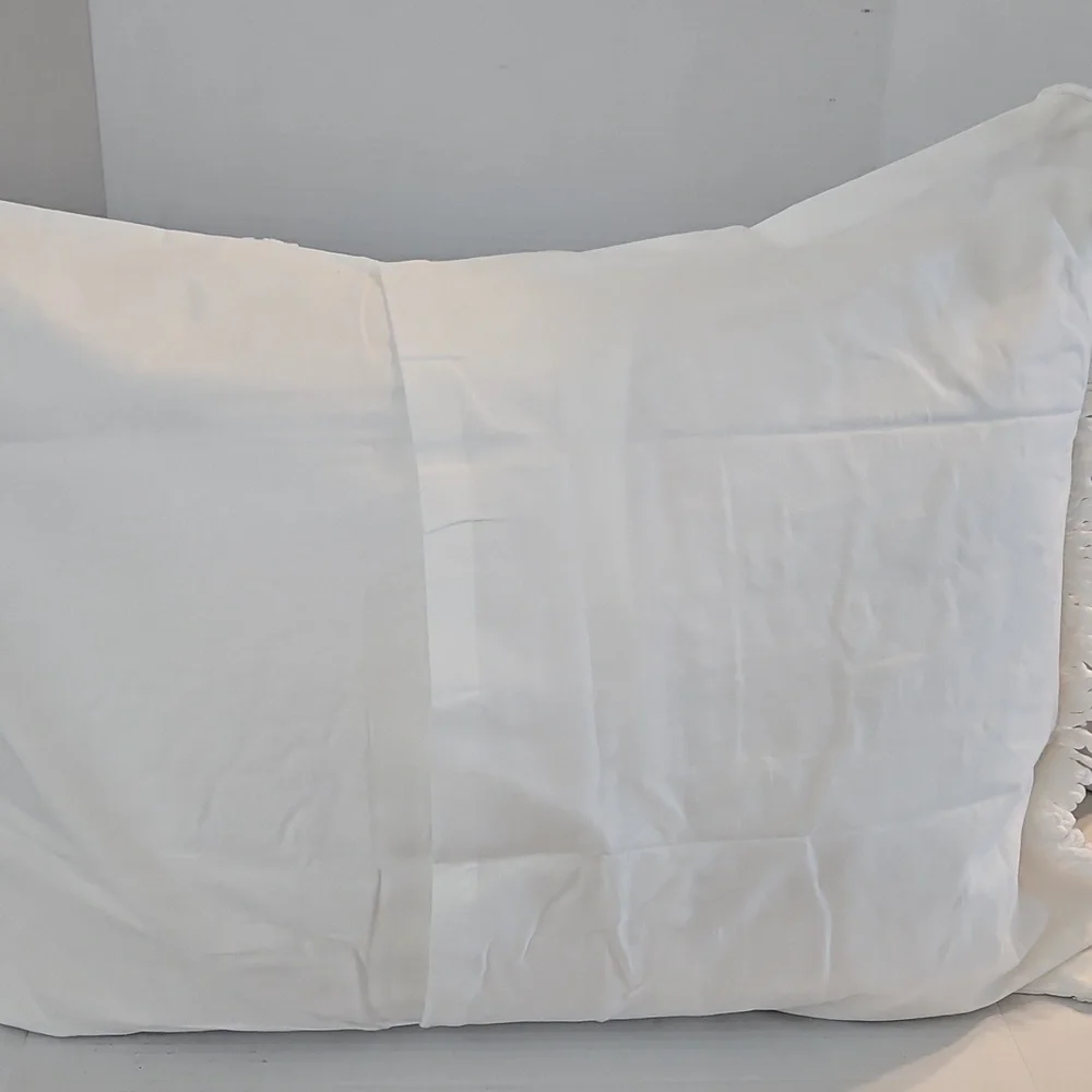 Nordstrom Rack NWT White Pom Pom Fringe Hem Cotton Standard Pillow Sham